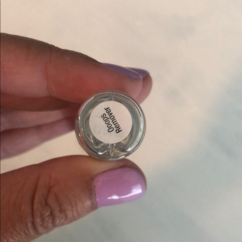 LipSense oops remover - Picture 2 of 3